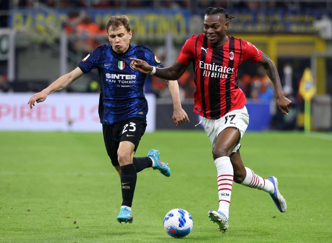 包含意大利杯倒计时，国际米兰国际比赛日队长鼓劲，细节引发关注，球迷炸锅，高层口径保持一致的词条