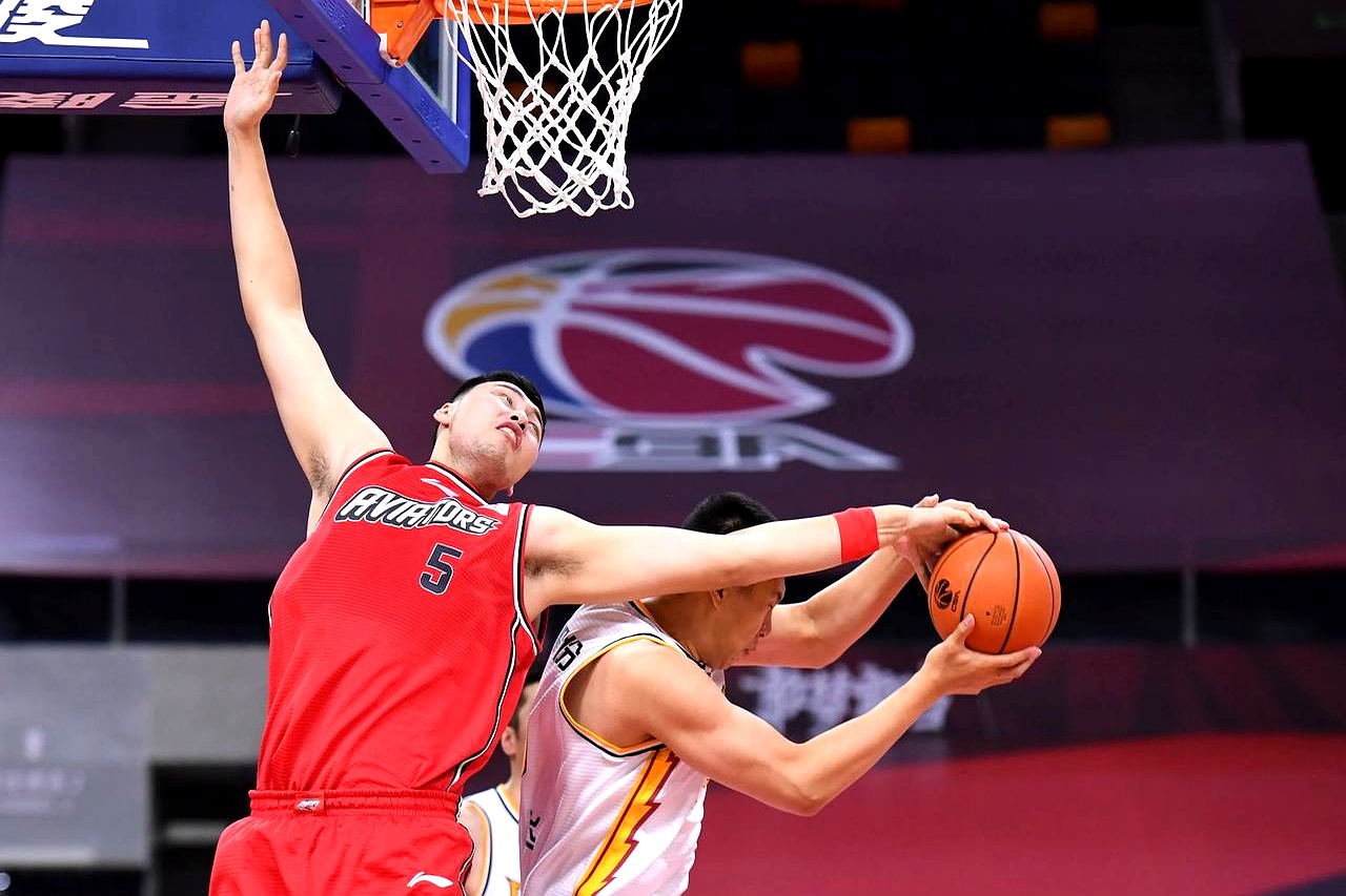 关键时刻山东男篮调整名单以备全明星赛,内部沟通环节打磨,态度坚定,资深球员宣示担当的简单介绍 关键时刻山东男篮调整名单以备全明星赛,内部沟通环节打磨,态度坚定,资深球员宣示担当的简单介绍