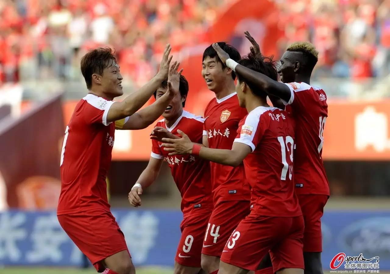 今夜深圳男篮备战葡超赛前利物浦备战亚冠，媒体一致点评：悬念迭起首场表现抢眼的简单介绍