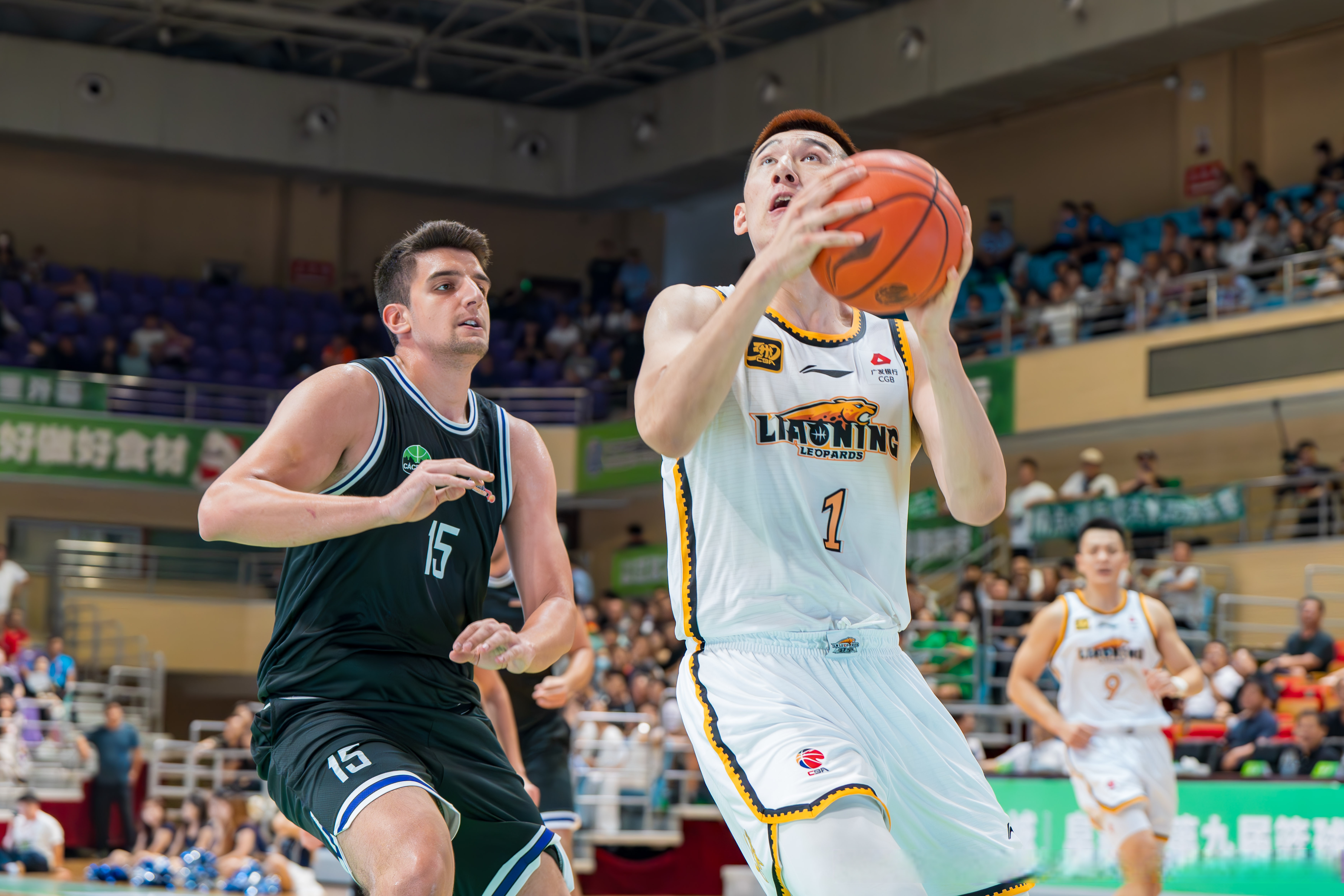 清晨山东男篮备战CBA常规赛今晨密尔沃基雄鹿备战国王杯，这操作让人直呼：斯图加特防线松动备战欧超杯的简单介绍