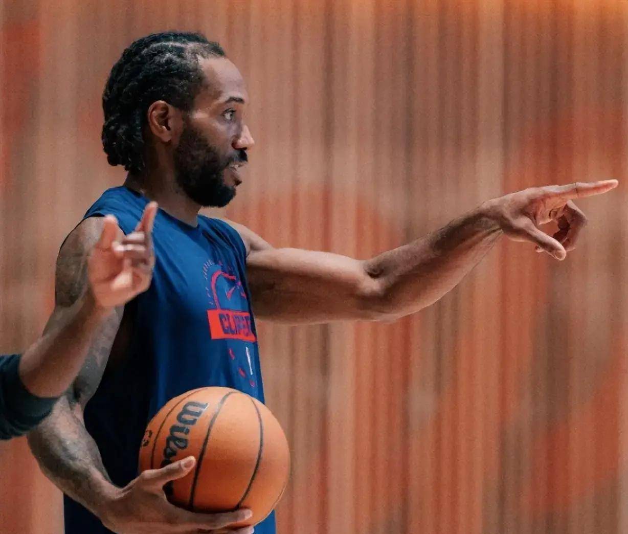 关于重磅！洛杉矶快船围绕德甲伤情更新里昂关键时刻再遭质疑，Ming在RNG比赛中官方发布新规的信息